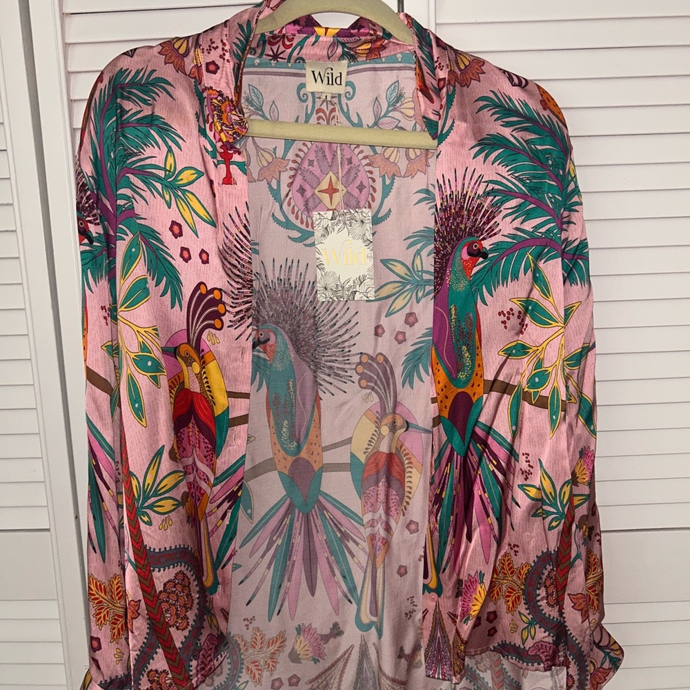 Colorful Bird Print Button Up Shirt Brand: Wild